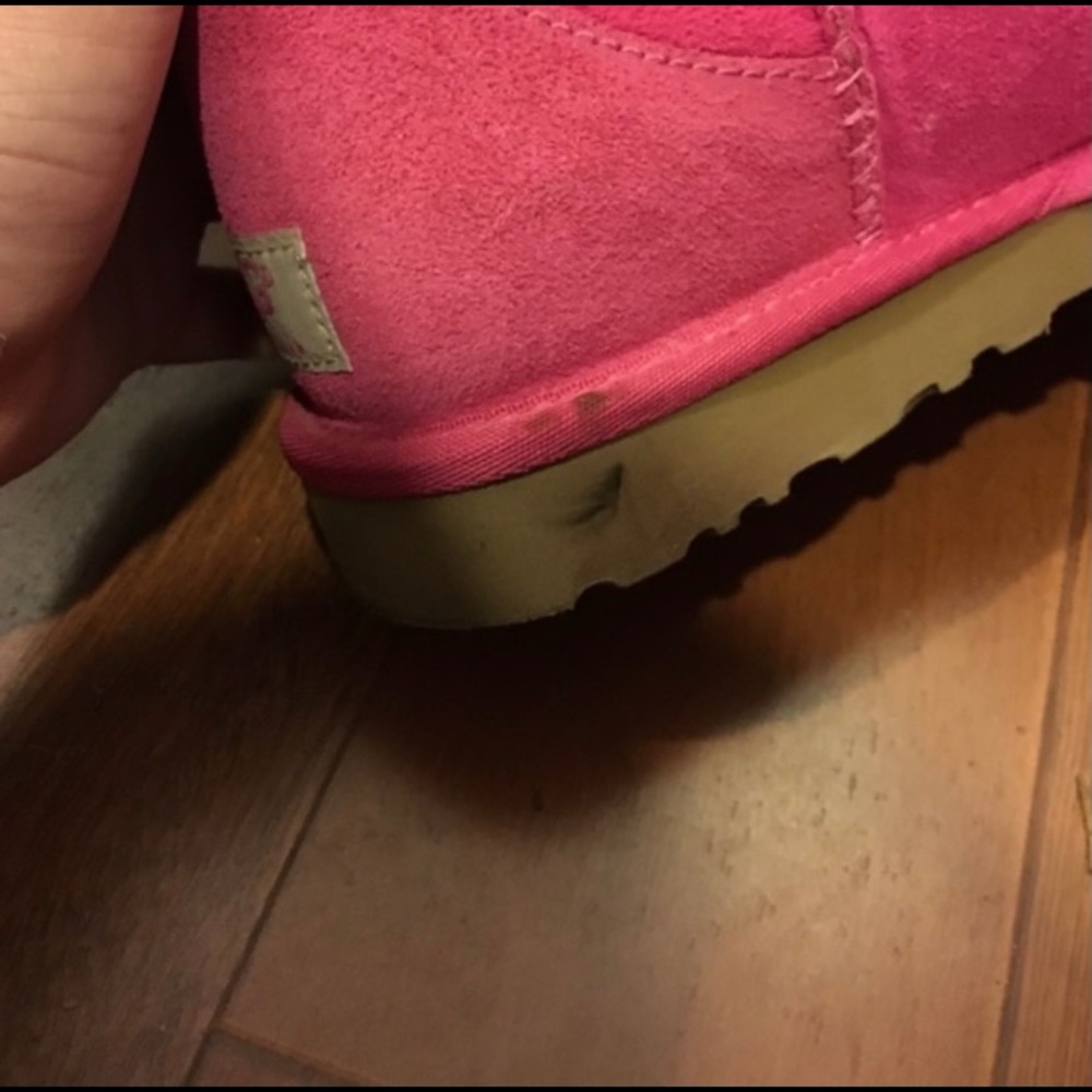 Uggs Classic Short Raspberry/Berry - Picture 5 of 8